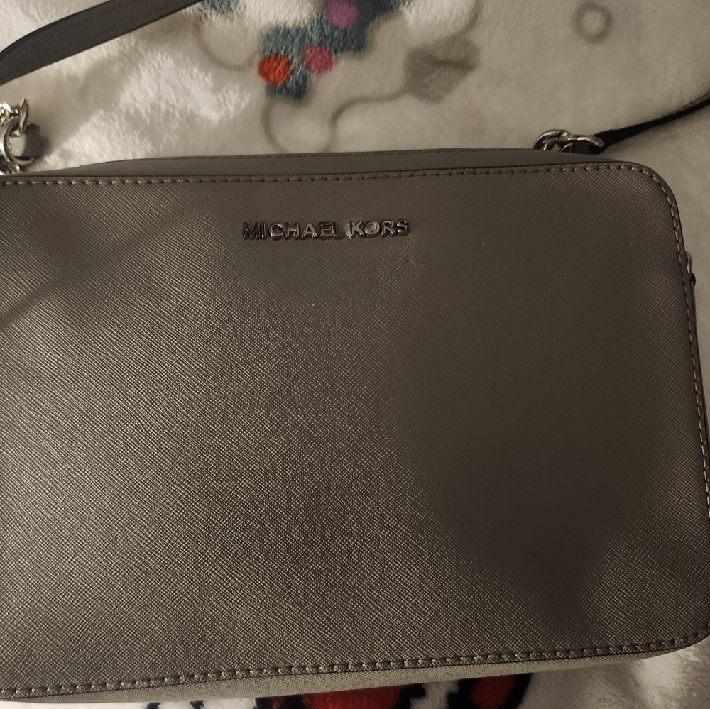 Michael kors crossbody